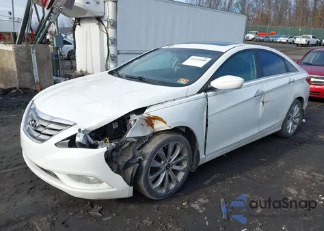 2013 Hyundai Sonata Se z USA, uszkodzony, nr VIN 5NPEC4AC4DH782597